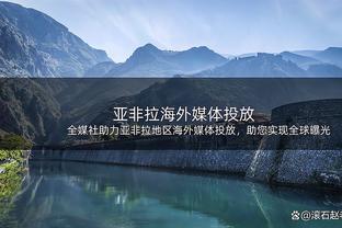 ?39岁老詹场均25.6分8.6助7板 同期乔丹场均17.9分4.1助5.1板